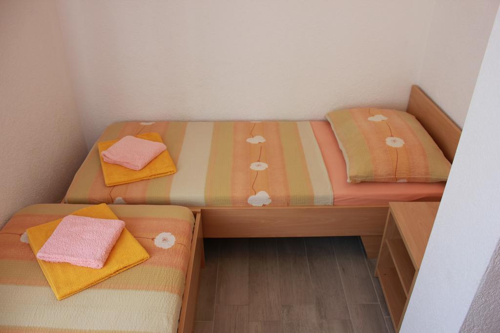 Apartments Roko Rogoznica  Exterior photo